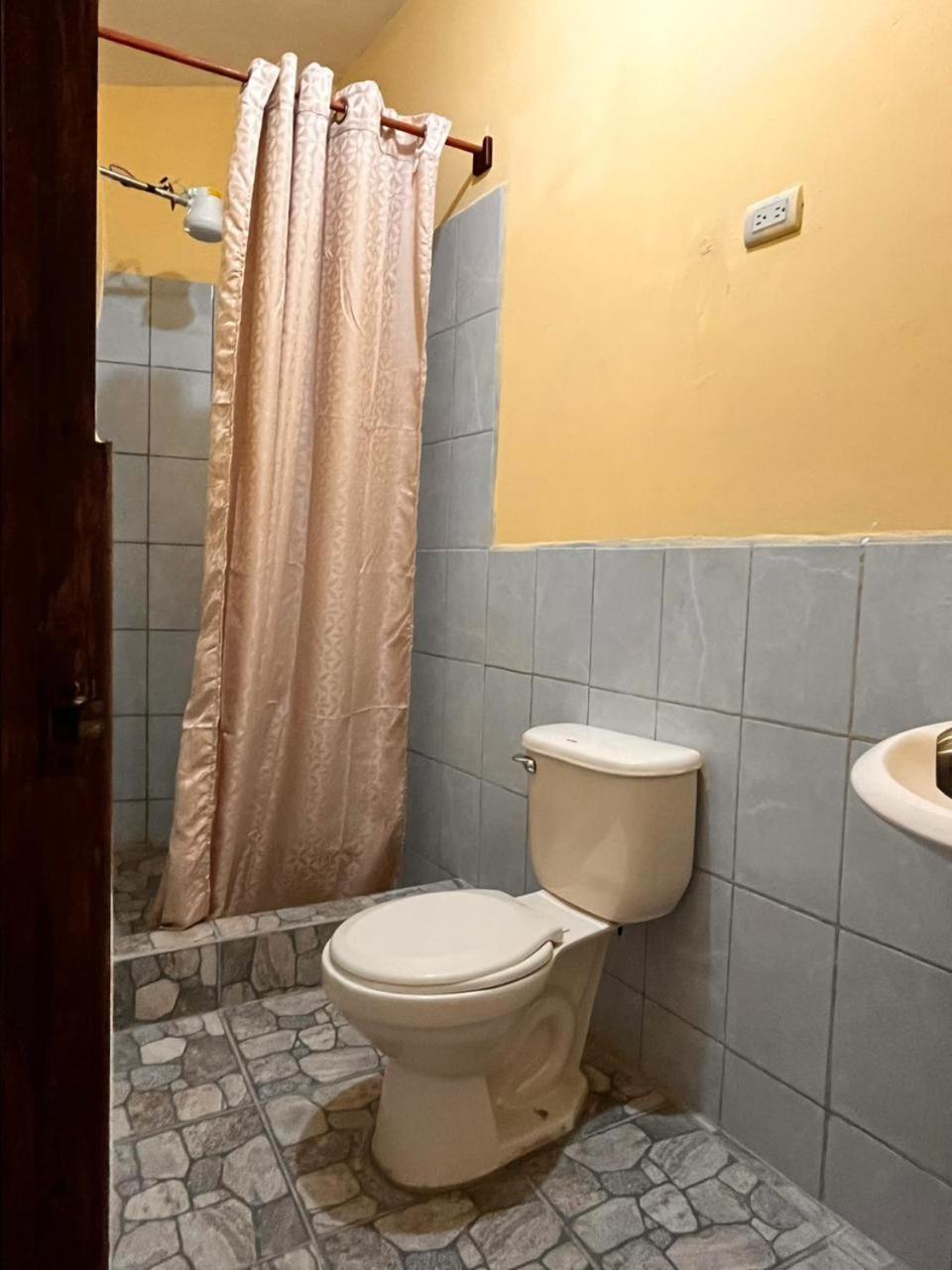 Hotel Canaan La Aurora جواتيمالا المظهر الخارجي الصورة